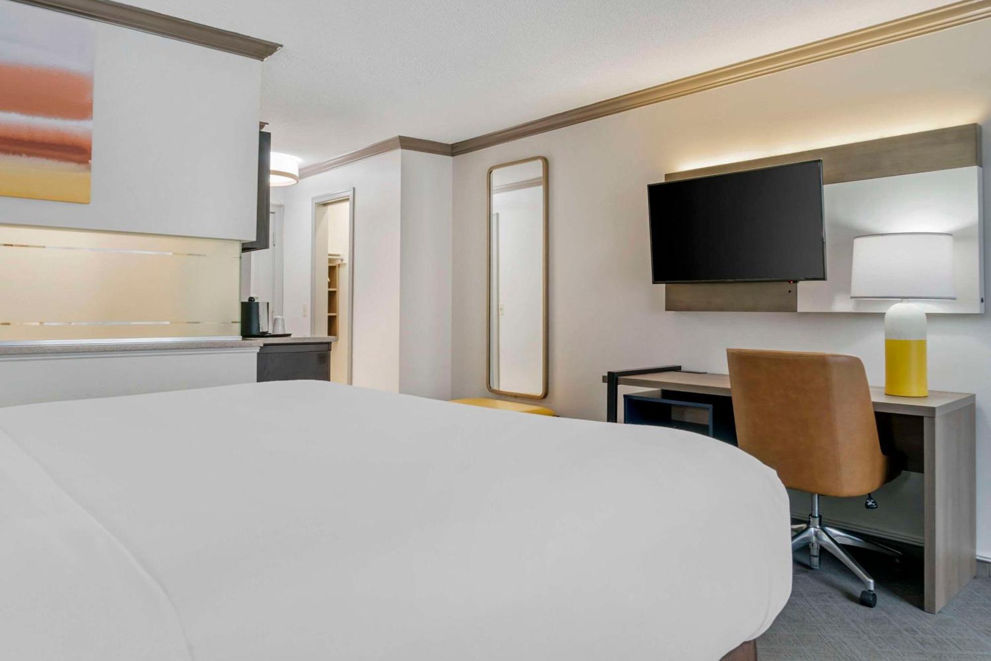 Comfort Inn Plainwell Exteriör bild